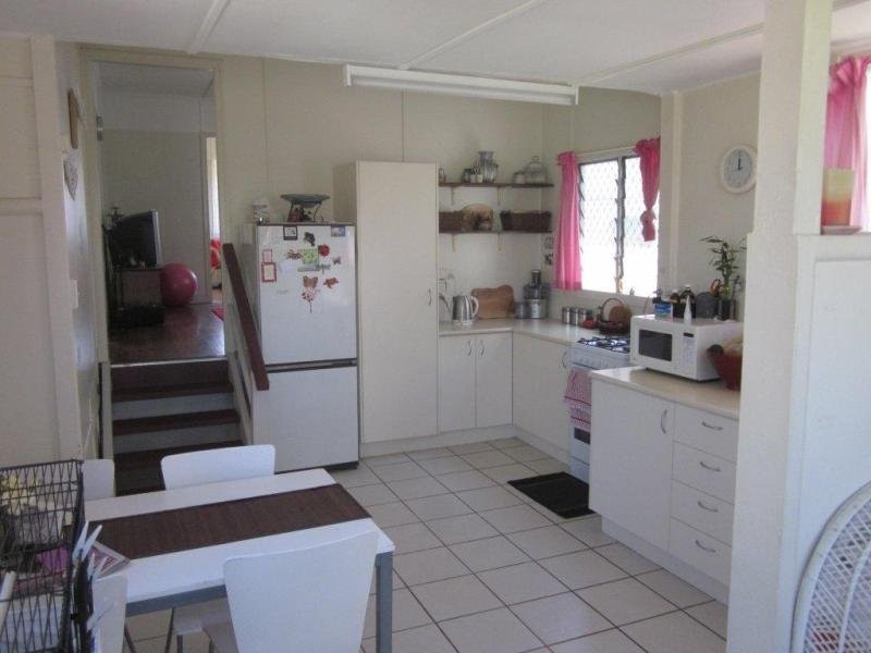 12 Clara Street, Wynnum QLD 4178