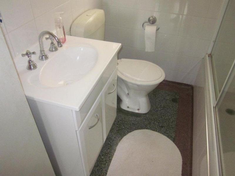 12 Clara Street, Wynnum QLD 4178