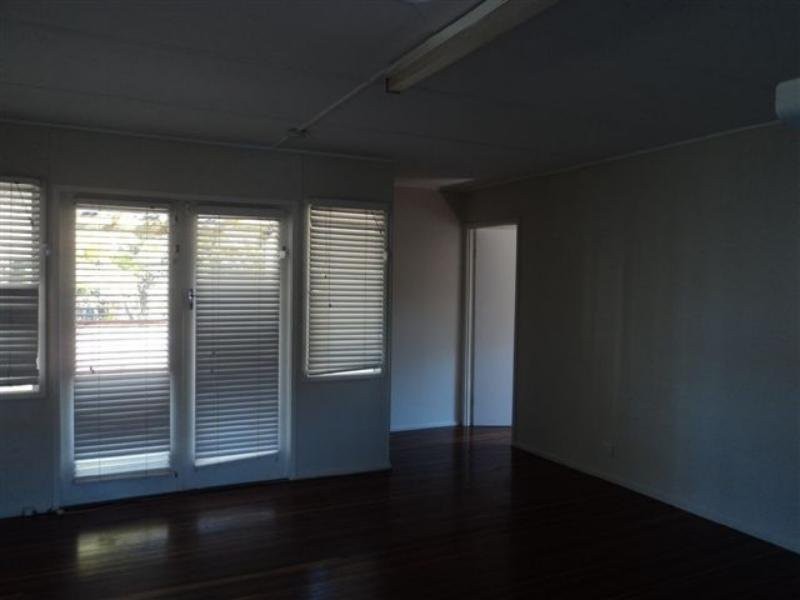 78 Randall Road, Wynnum West QLD 4178