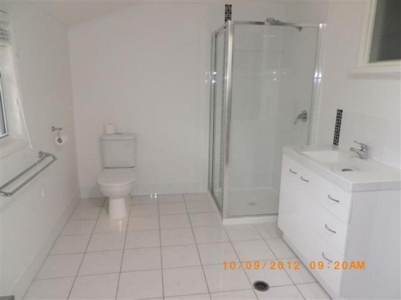 36 Madgwick Street, Wynnum QLD 4178