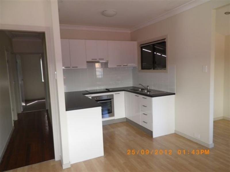 4 Barbara Street, Manly West QLD 4179