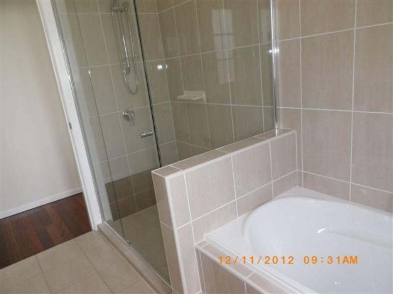 869 Esplanade, Lota QLD 4179