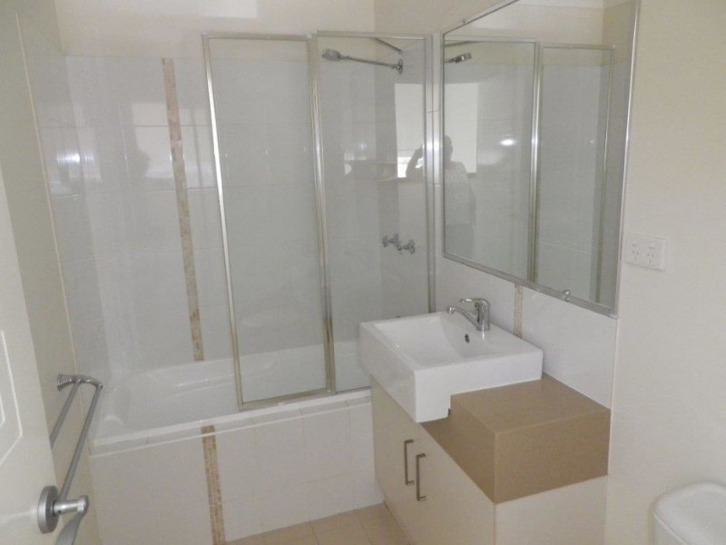 1/57 Yamboyna Street, Manly QLD 4179