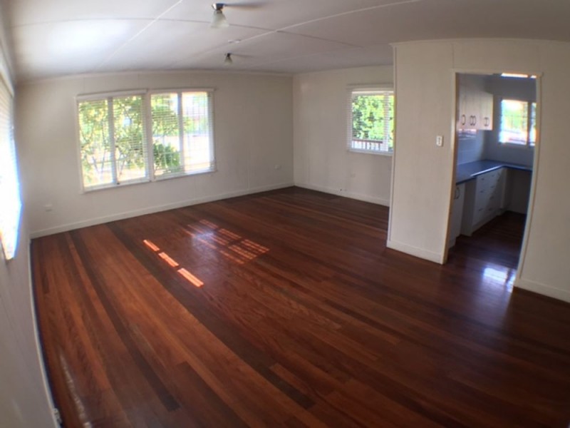 15 Pavlu Street, Wynnum West QLD 4178