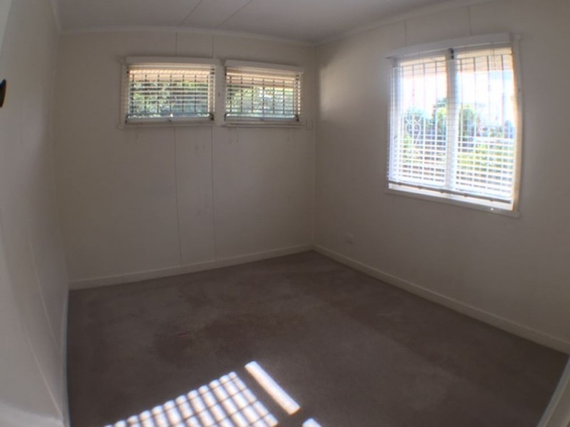 15 Pavlu Street, Wynnum West QLD 4178