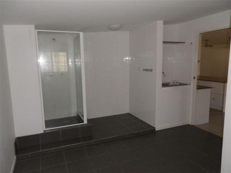 24 Meron Street, Wynnum West QLD 4178