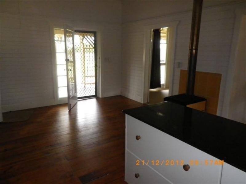 1 Boston Road, Belmont QLD 4153