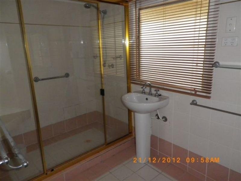 1 Boston Road, Belmont QLD 4153