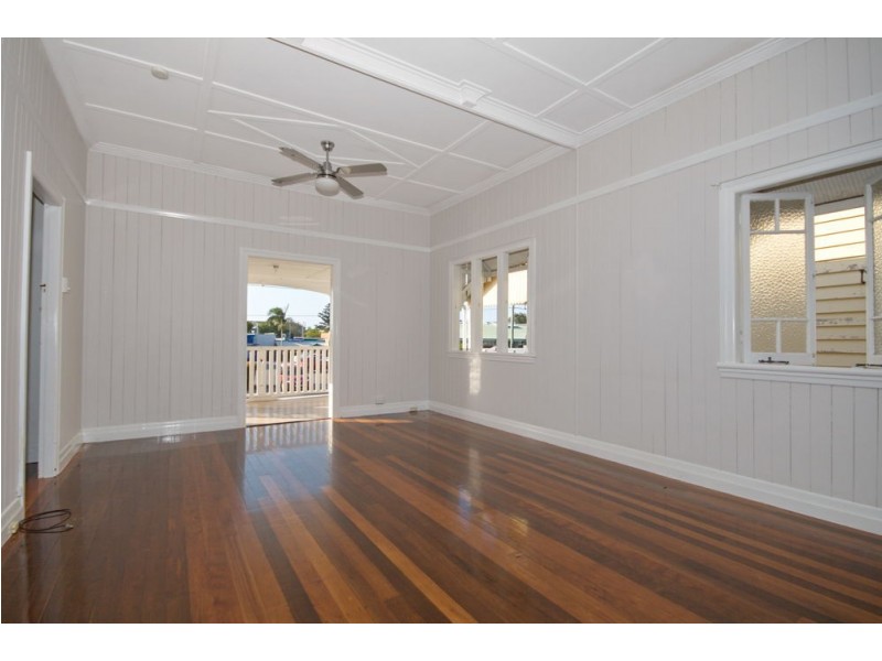 90 Clara Street, Wynnum QLD 4178