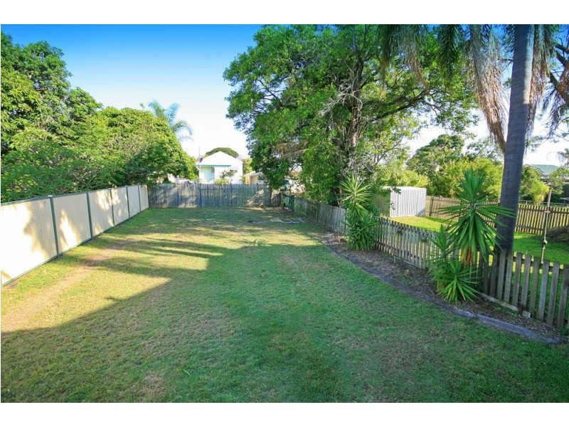 90 Clara Street, Wynnum QLD 4178