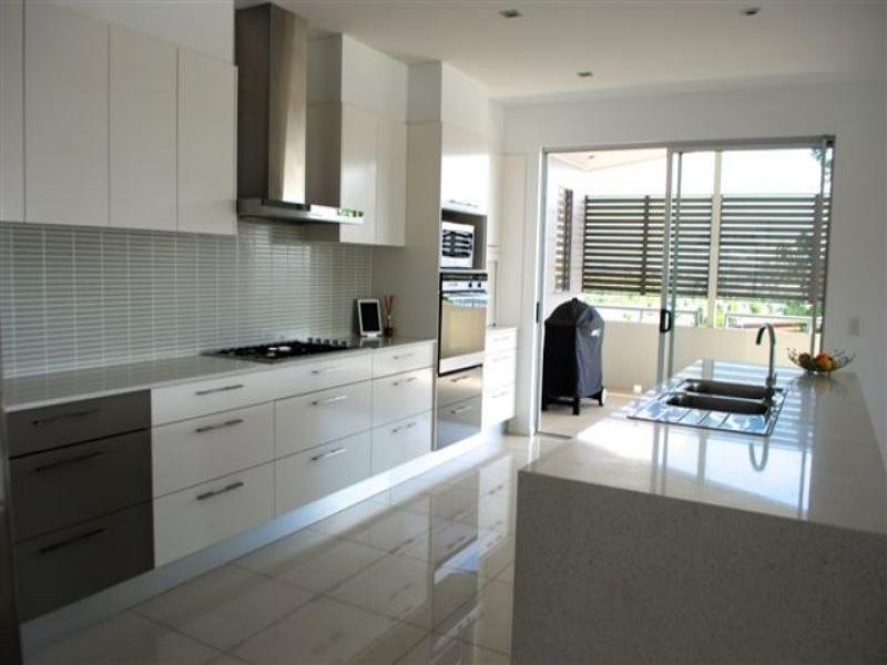 11 Whatmore Place, Manly West QLD 4179