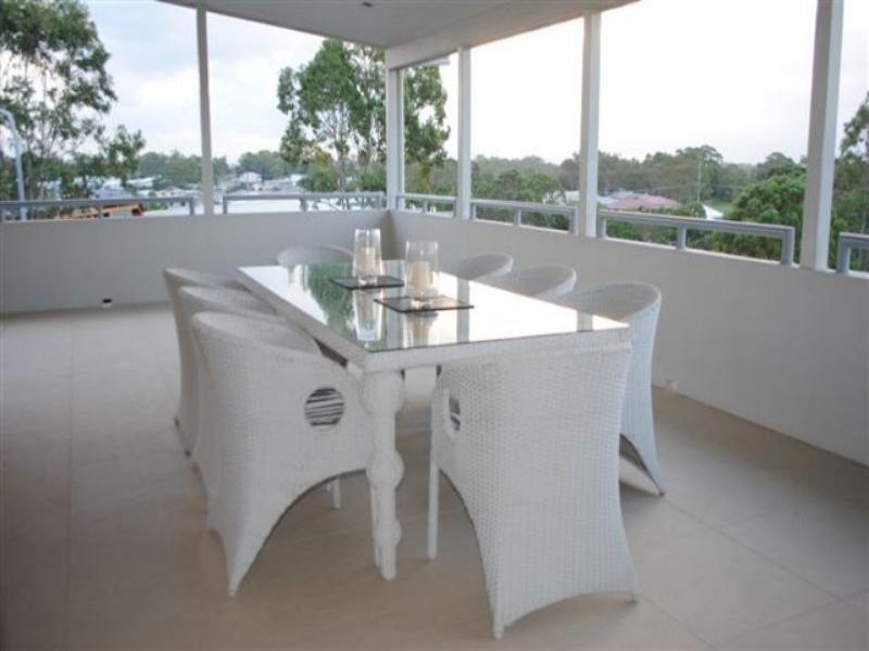 11 Whatmore Place, Manly West QLD 4179