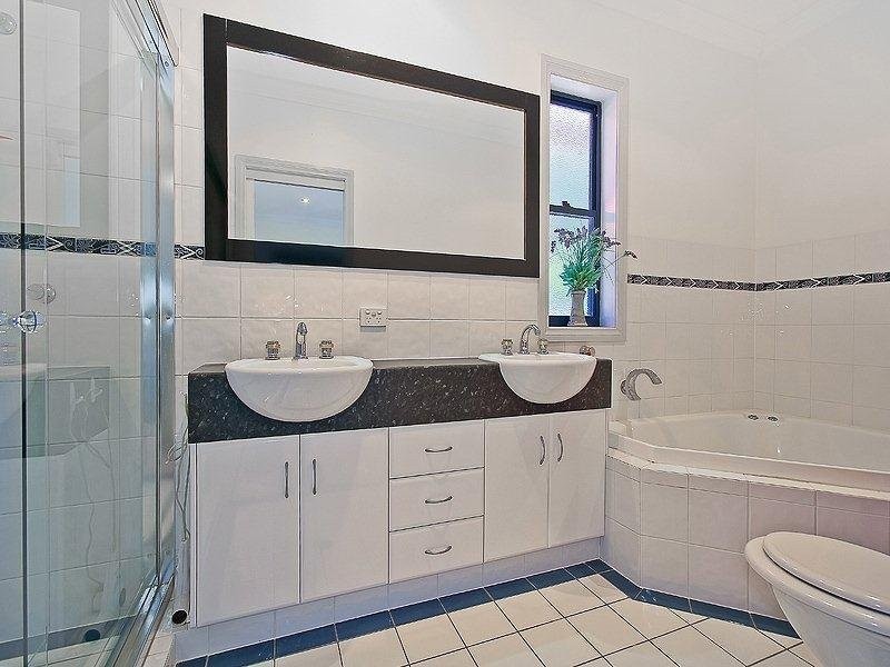 70 Cedar Street, Wynnum QLD 4178