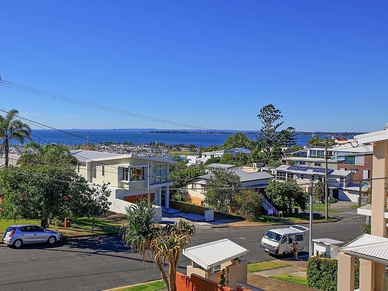 41 Oceana Terrace, Manly QLD 4179