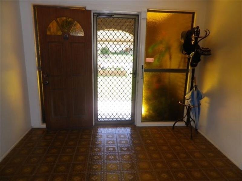 1 Sebastian Street, Manly West QLD 4179