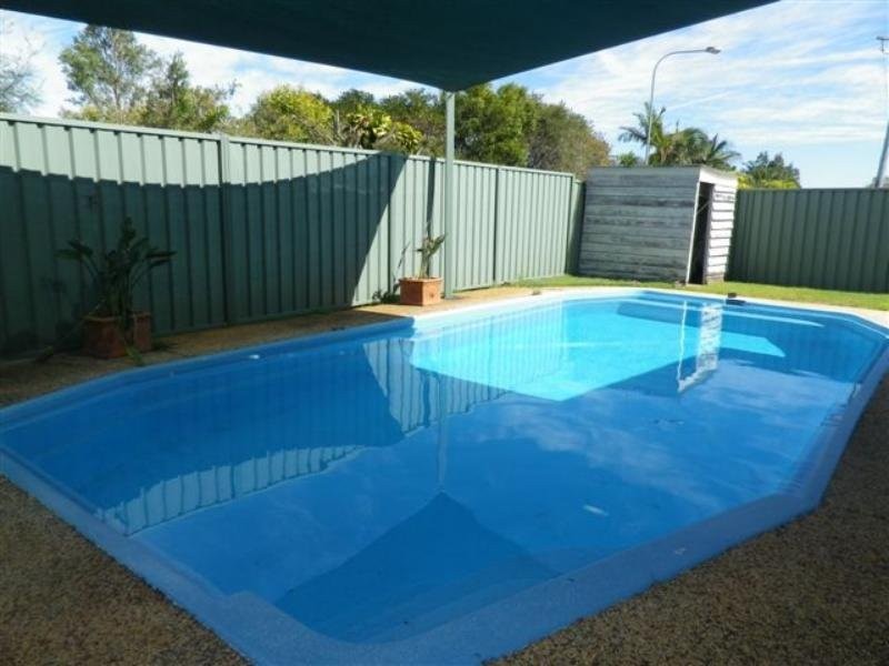 1 Sebastian Street, Manly West QLD 4179