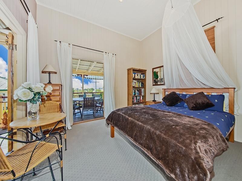 Cnr Besham Pde & West Ave, Wynnum QLD 4178