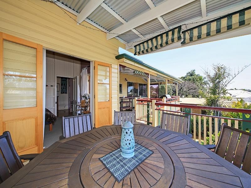 Cnr Besham Pde & West Ave, Wynnum QLD 4178