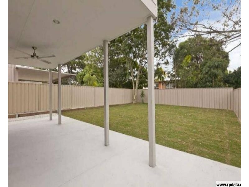 11 Wassell Street, Wynnum QLD 4178
