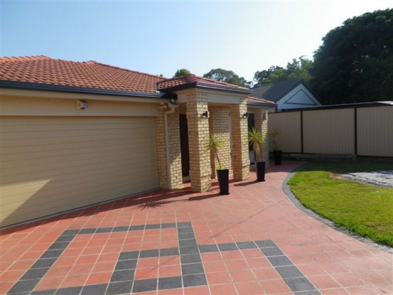 32 Wirra Circuit, Wynnum West QLD 4178