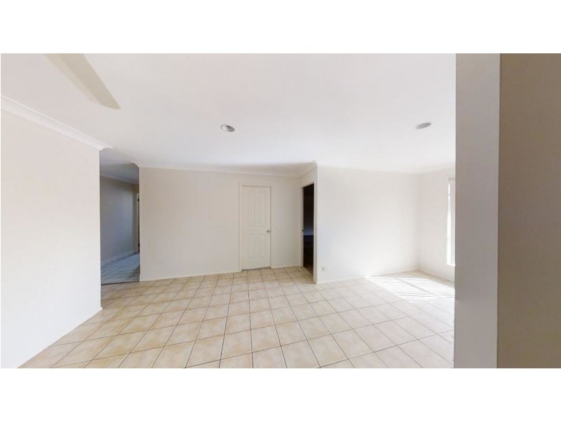 87 Matthews Way, Wakerley QLD 4154