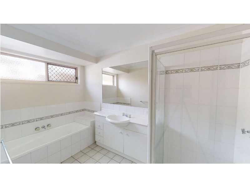 87 Matthews Way, Wakerley QLD 4154