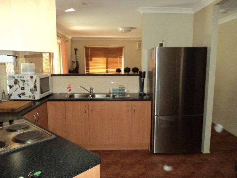 39 Macadamia Street, Wynnum West QLD 4178