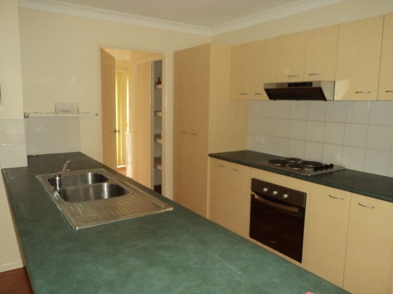 13 Ursula Pl, Wynnum West QLD 4178