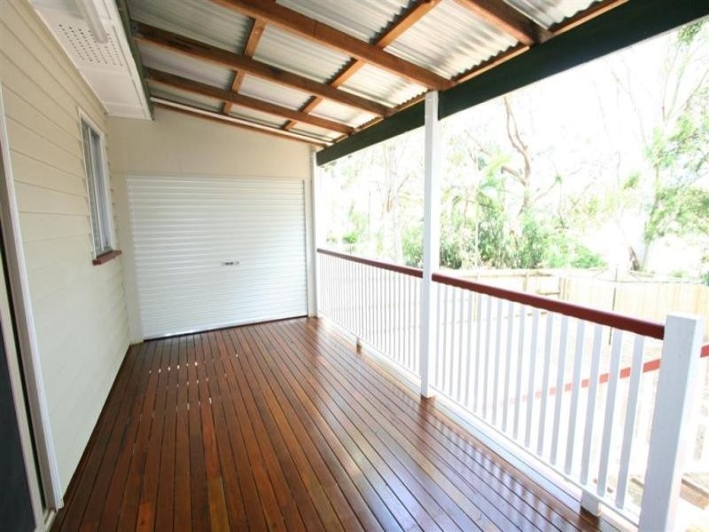 31 Boxgrove Ave, Wynnum QLD 4178