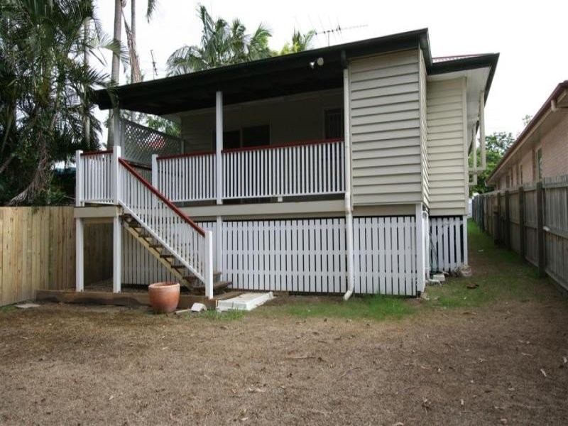 31 Boxgrove Ave, Wynnum QLD 4178