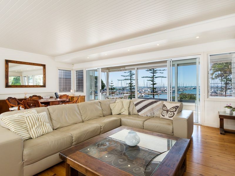 493 Royal Esplanade, Manly QLD 4179