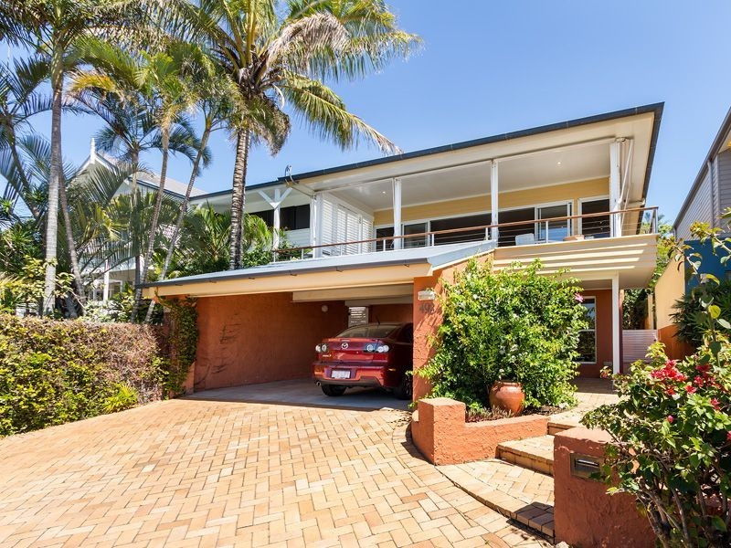 493 Royal Esplanade, Manly QLD 4179