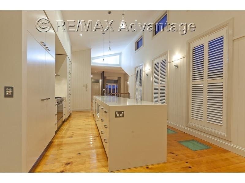 88 Cedar St, Wynnum QLD 4178