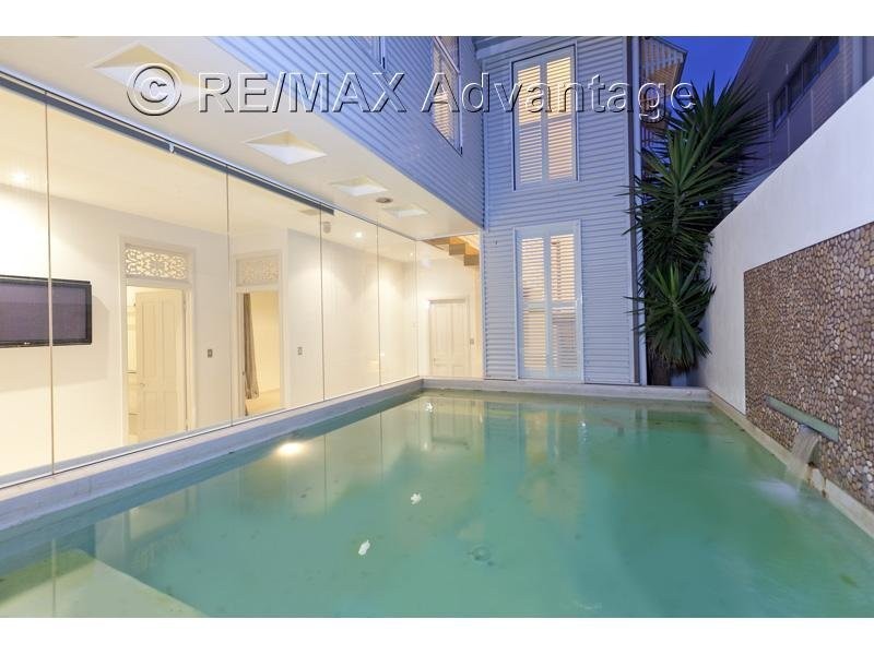 88 Cedar St, Wynnum QLD 4178