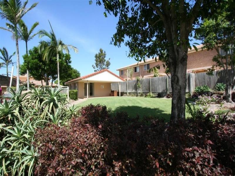 38/27 Camille Cres, Wynnum West QLD 4178