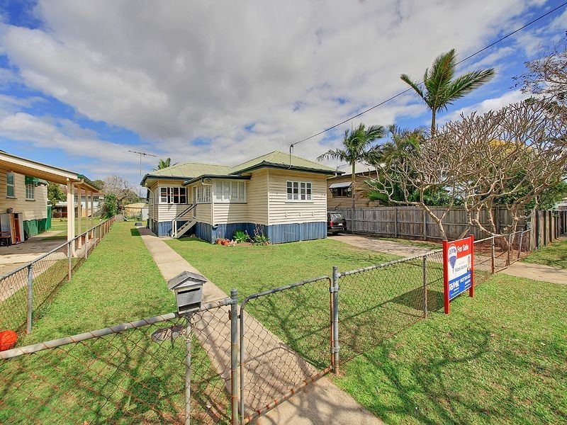 7 Rodney Street, Wynnum West QLD 4178