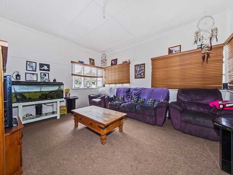 7 Rodney Street, Wynnum West QLD 4178