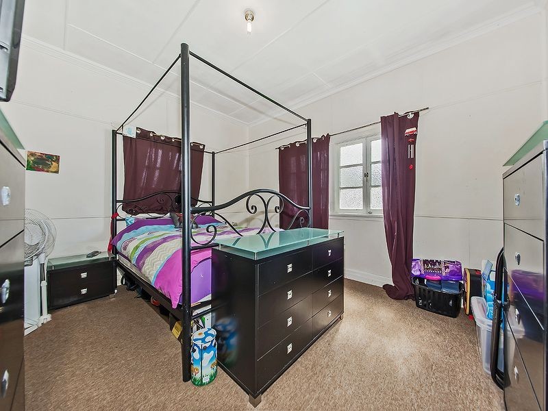 7 Rodney Street, Wynnum West QLD 4178