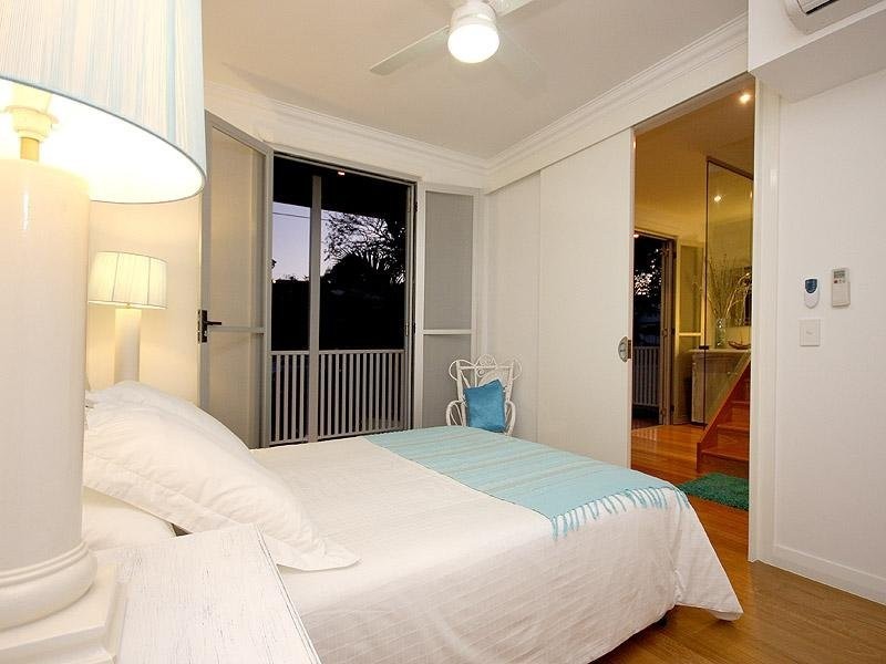 68 Kingsley  Tce, Wynnum QLD 4178