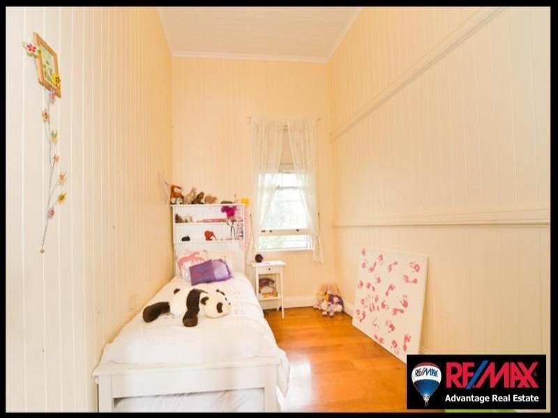 11 Lahey Cl, Wynnum QLD 4178