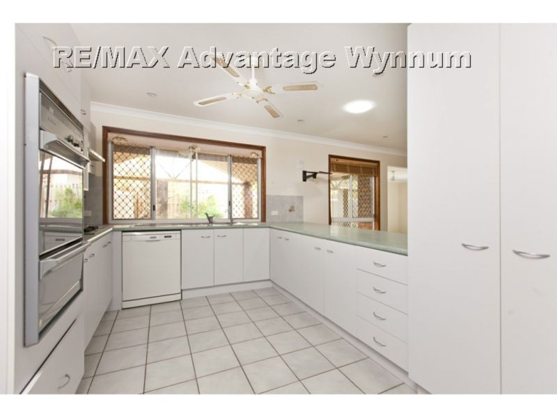 9 Wallen Place, Wynnum West QLD 4178