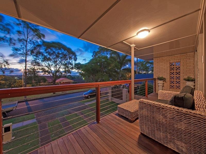 240 Randall Rd, Wynnum West QLD 4178