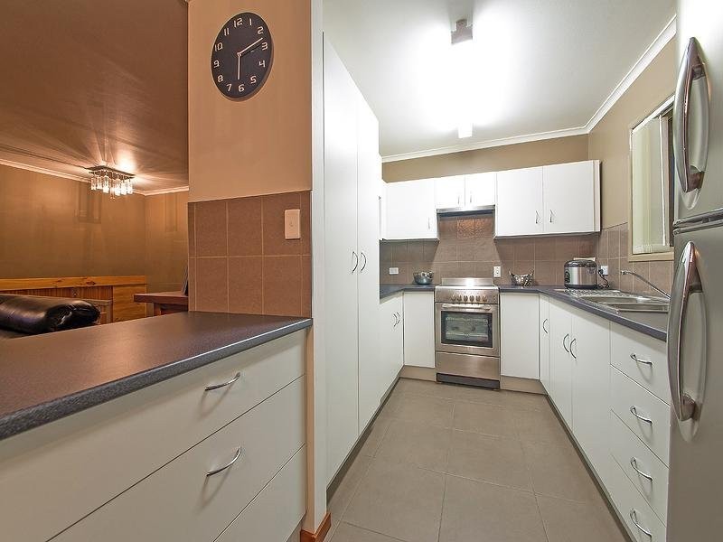 240 Randall Rd, Wynnum West QLD 4178