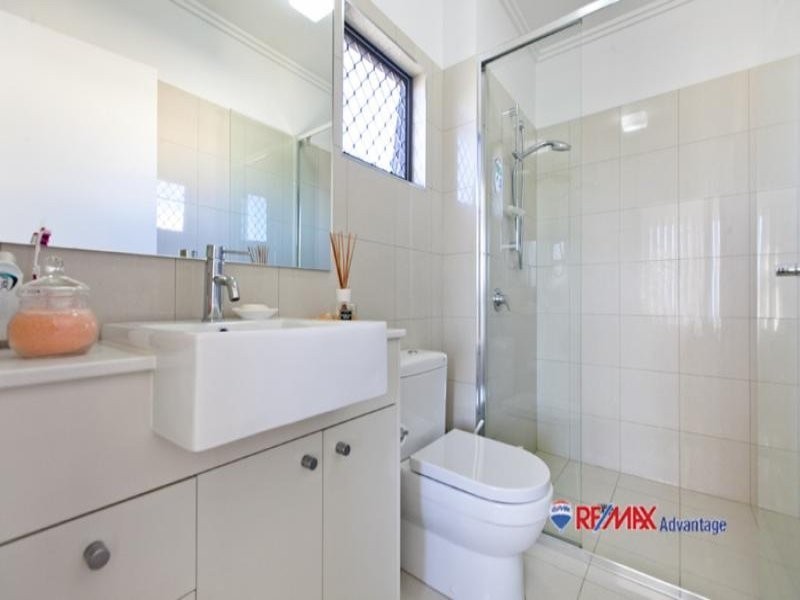 6/52 Yamboyna St, Manly QLD 4179