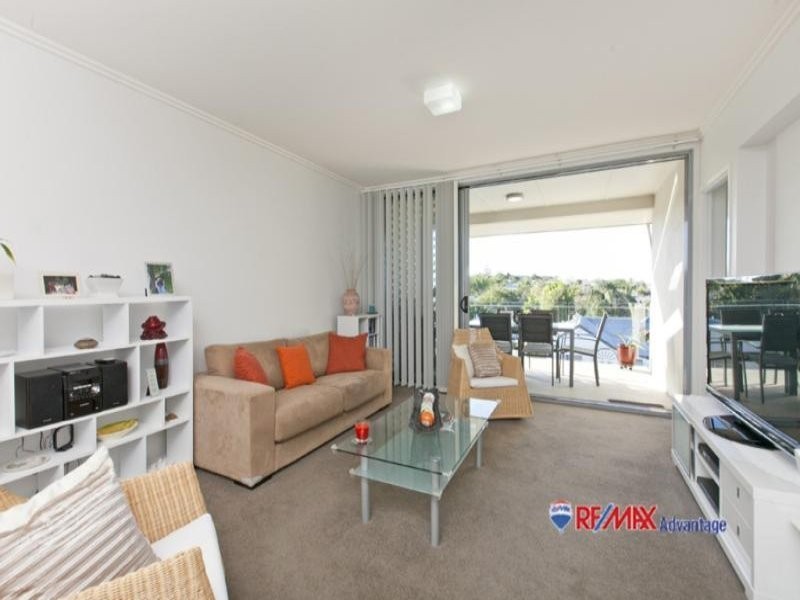 6/52 Yamboyna St, Manly QLD 4179