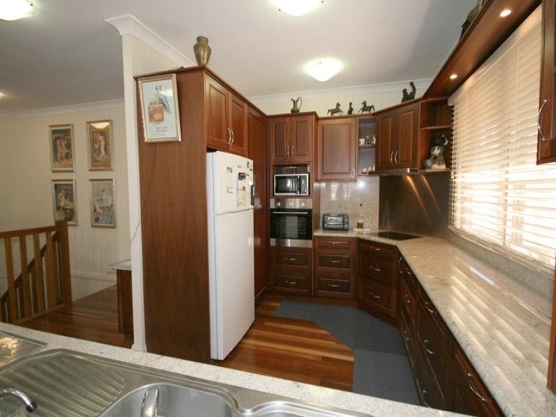 22 Edith St, Wynnum QLD 4178