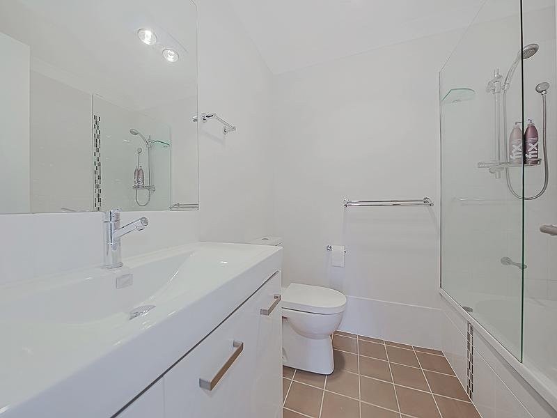 17/22 Cola  Cres, Wynnum West QLD 4178