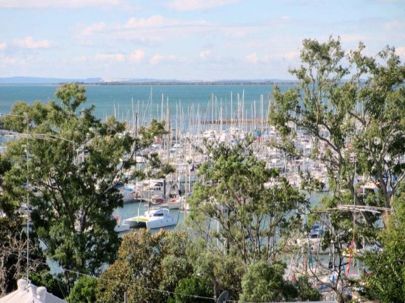 34 Wellington St, Manly QLD 4179