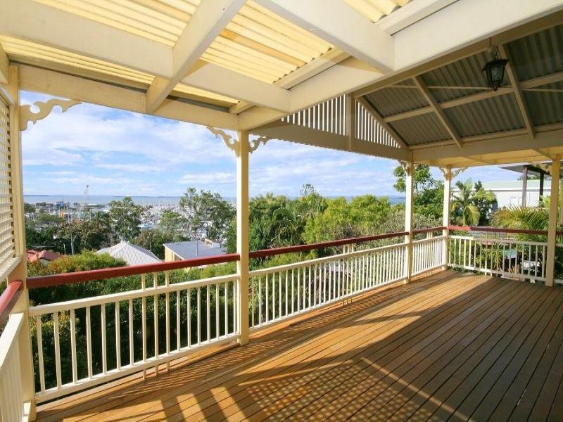 34 Wellington St, Manly QLD 4179