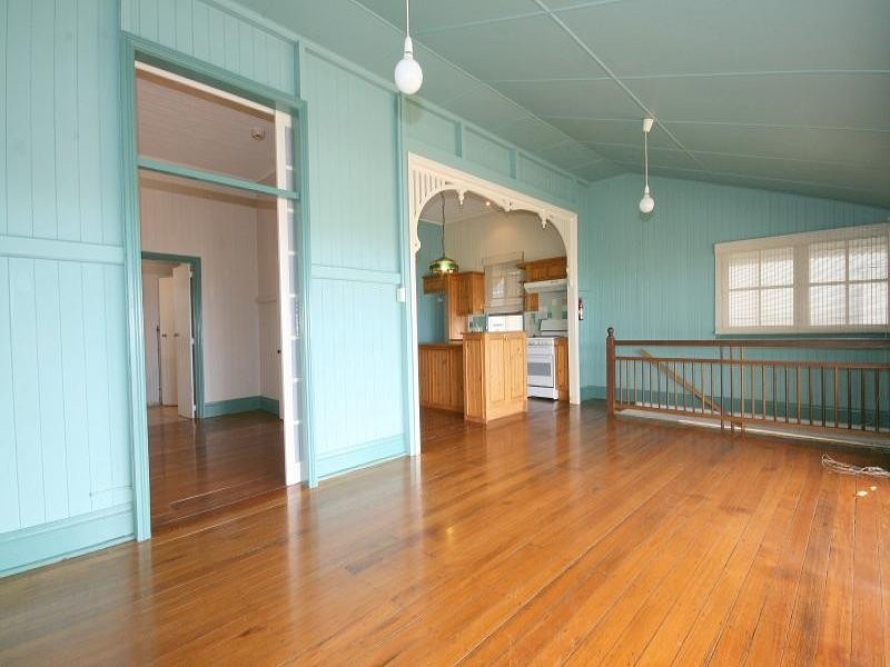 34 Wellington St, Manly QLD 4179